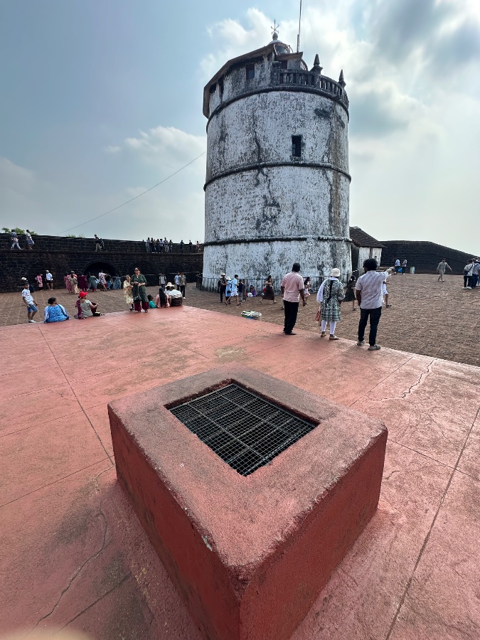 Fort Aguada Lighthouse