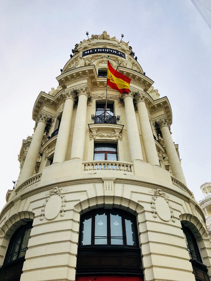 Metropolis Building