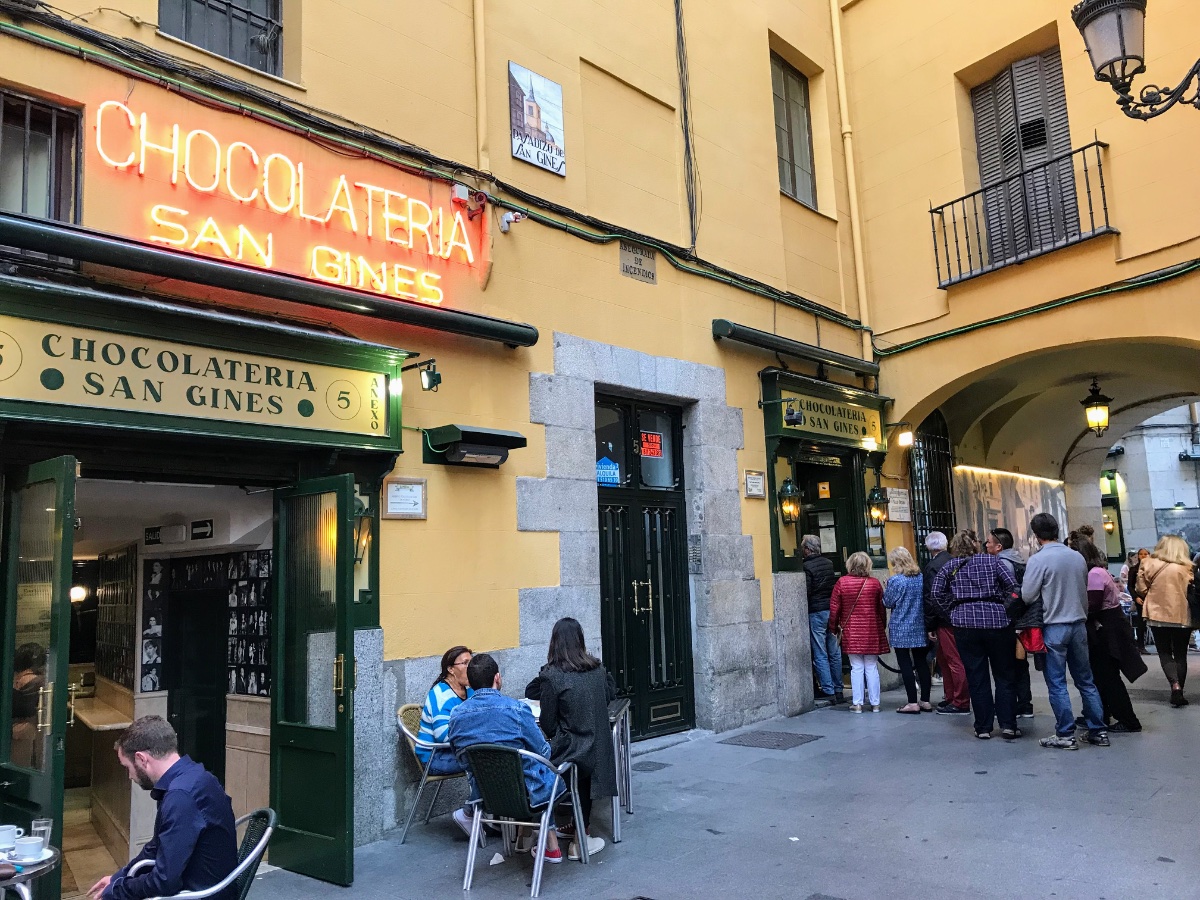 Chocolatería San Ginés