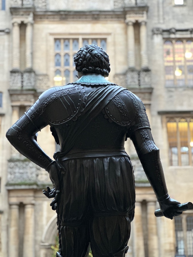 Statue of William Herbert, Earl of Pembroke