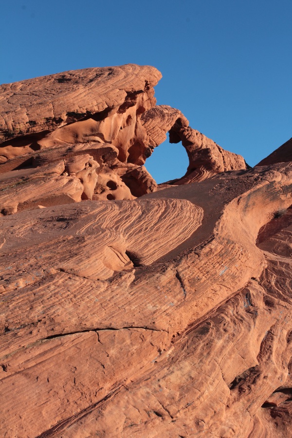 Arch Rock in Valley of Fire
