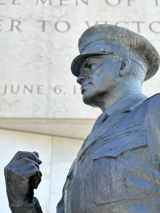 Eisenhower Memorial Statue