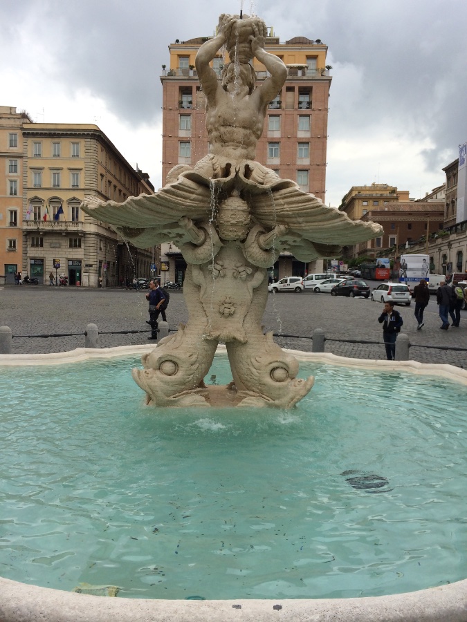 Fontana del Tritone