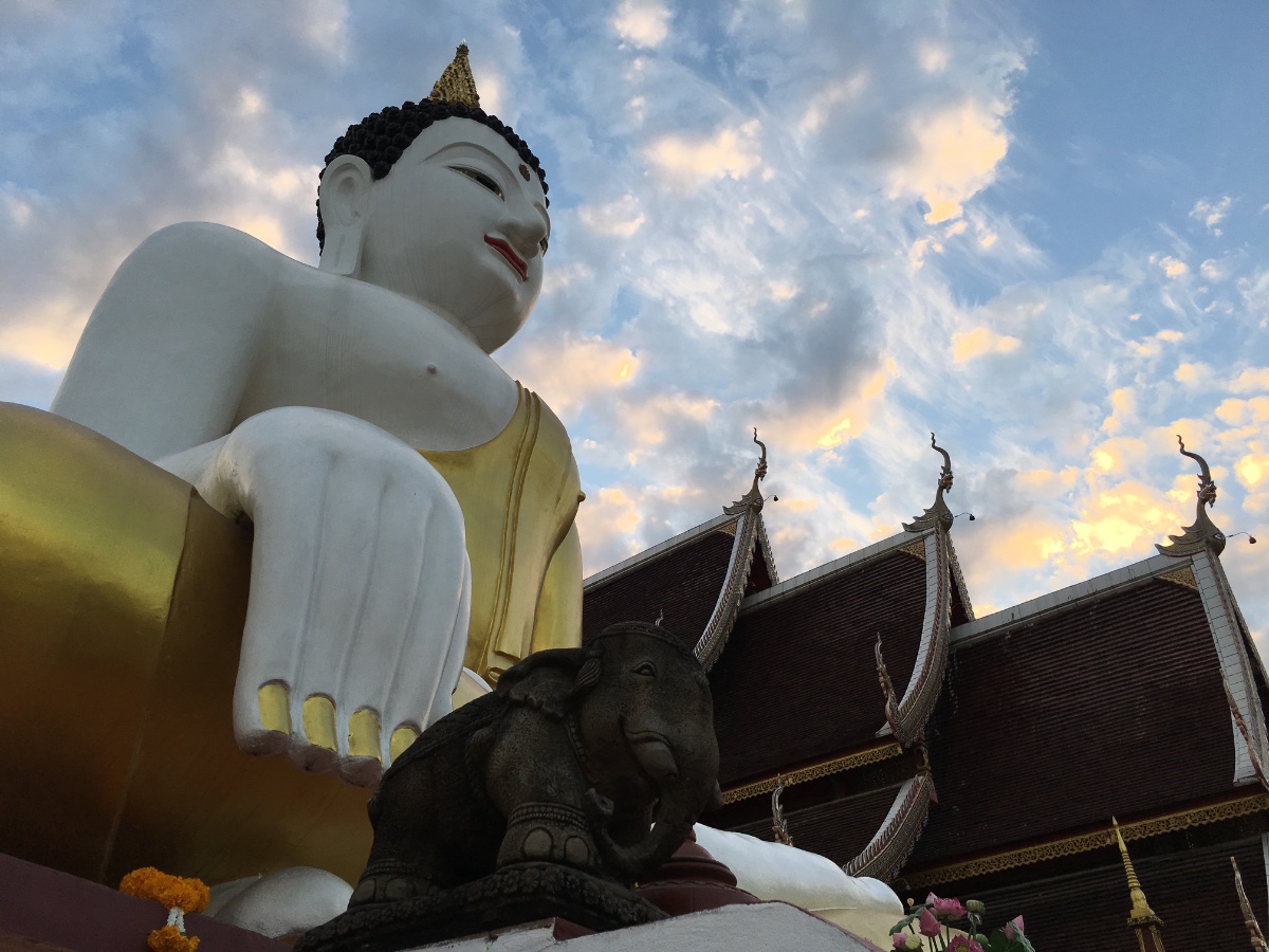 Wat Phra Singh Buddha Statue