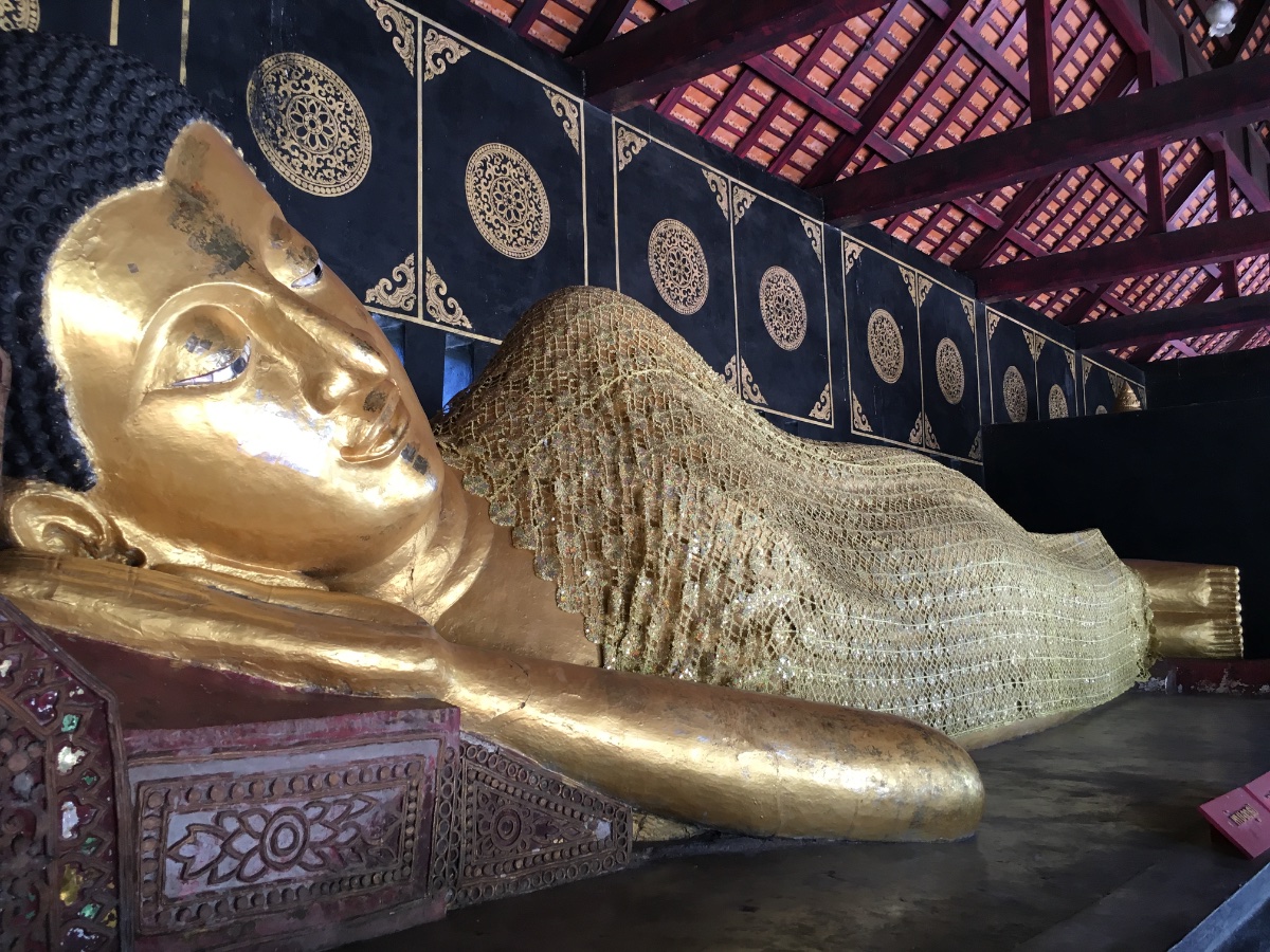 Reclining Buddha Statue